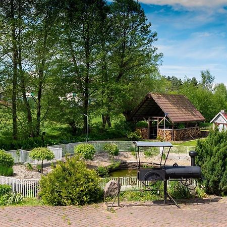 Bed and Breakfast Pensjonat Agroturystyczny Pod Modrzewiem Florczaki Exterior foto
